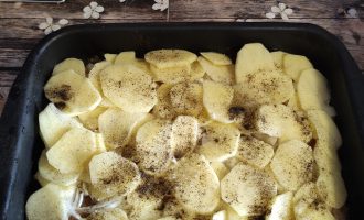 Рецепт мясо по-французски из филе с картофелем