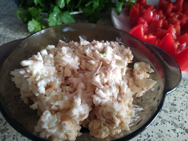 Рецепт помидоров с сыром и чесноком