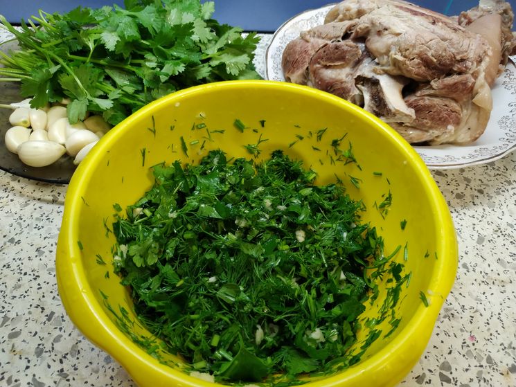 Рецепт свиной рульки в духовке