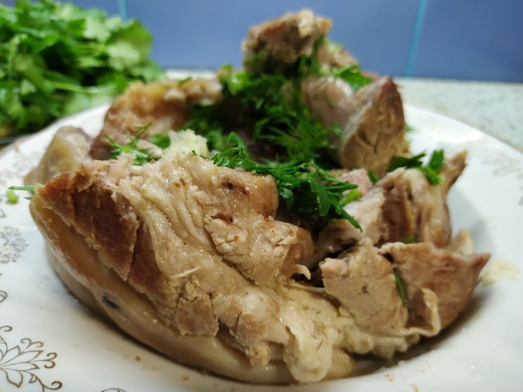 Свиная рулька в духовке